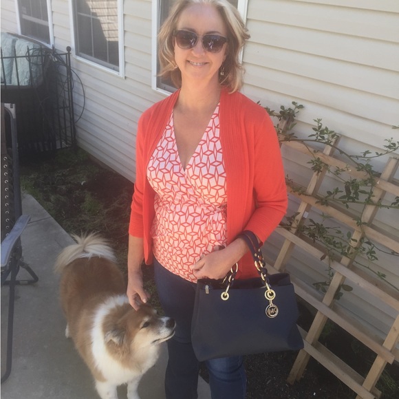 Coral shrug sweater - Picture 2 of 4